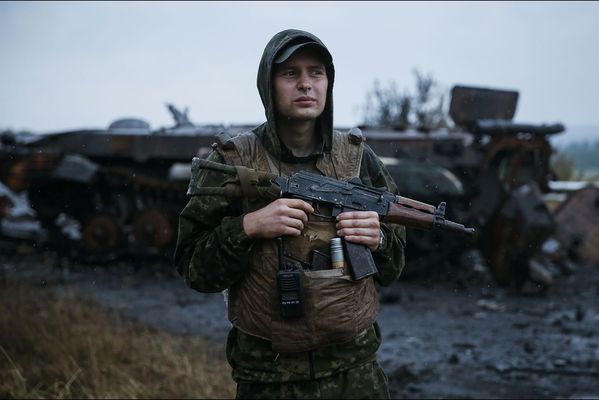 sem14juld-Z15-Soldat-pro-ukrainien-a-Slaviansk-Ukraine.jpg