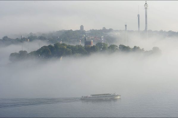 sem14seph-Z14-Dans-le-brouillard-Stockholm-Suede.jpg