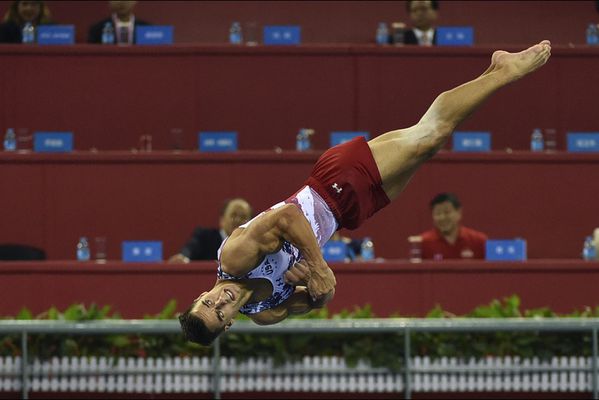 sem14octd-Z2-En-l-air-gymnastique-artistique-Chine.jpg