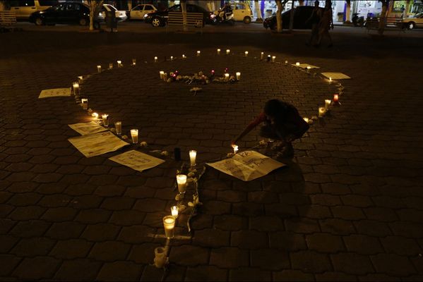 sem14octm-Z2-Pour-ne-pas-oublier-etudiants-disparus-mexique.jpg