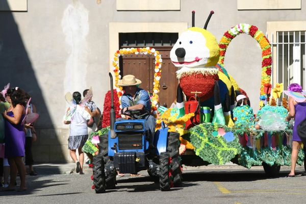 2010_aout_cavalcade-montesquieu-019.jpg