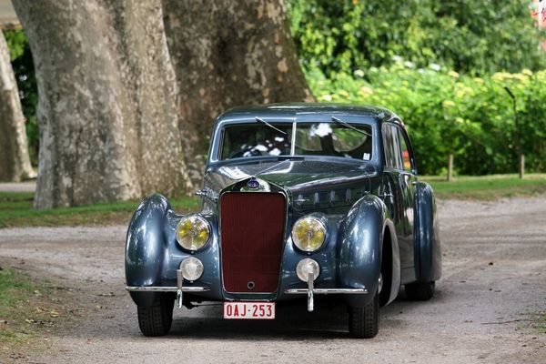 delage_d8_120s_pourtout_coupe_1938_109.jpg