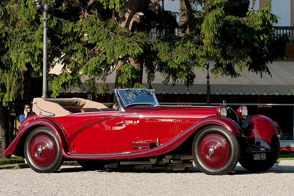 alfa_romeo_8c_2300_figoni_cabriolet_1934_101-copie-2.jpg