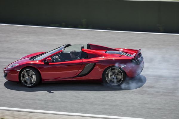 mclaren_mp4_12c_spider_2012_112.jpg