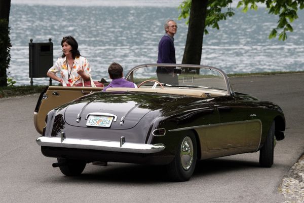 cisitalia_ford_808_xf_vignale_convertible_1952_108.jpg