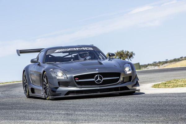 mercedes-benz__2012__Mercedes_SLS_AMG_GT3_45th_anniversary_.jpg