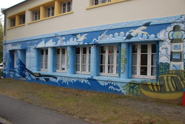 800px-Fresque-Gaston_Ramon2.jpg