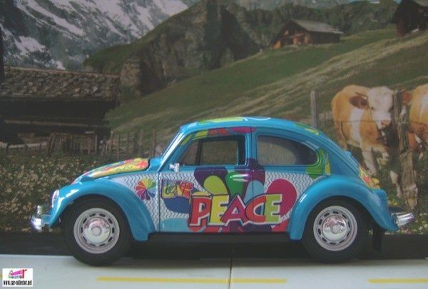 vw cox hippies love and peace maisto babacool