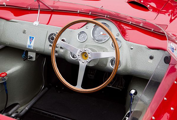 ferrari_196_sp_dino_1961_116.jpg