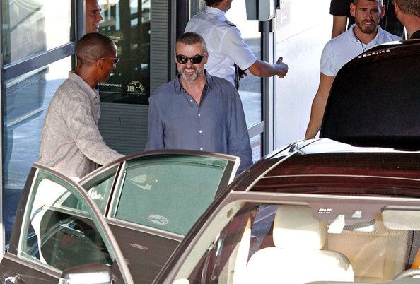 George-arrives-in-Nice-IIFvx5aakdCl.jpg