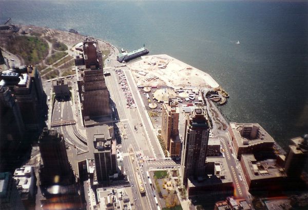 1995 04 Battery Park de W T C Tower