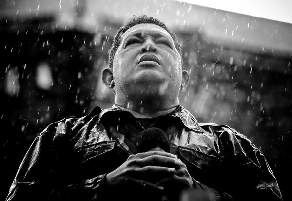 hugo chavez frias lluvia B&W (1 de 1) - copia