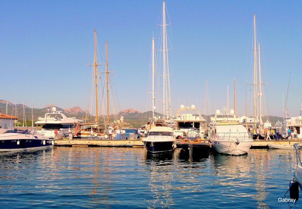 y02 - Un port