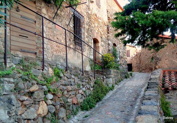 O10 - ruelle & portes