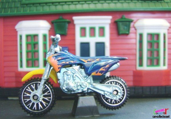 hw-450f-moto-de-cross-2008.052-hot-wheels-stars. (1)