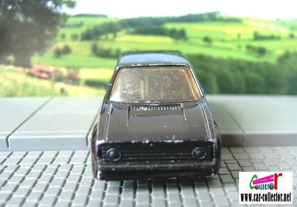 vw golf noire maisto pizza pizzaria (2)