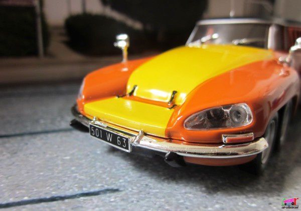 citroen-ds-mille-pattes-ds-10-roues-altaya (6)