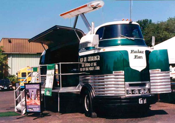 1950 GMC Futurliner BUS 4