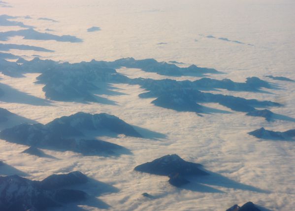 Avion - Alpes - Nuages et sommets - 03-12-2014