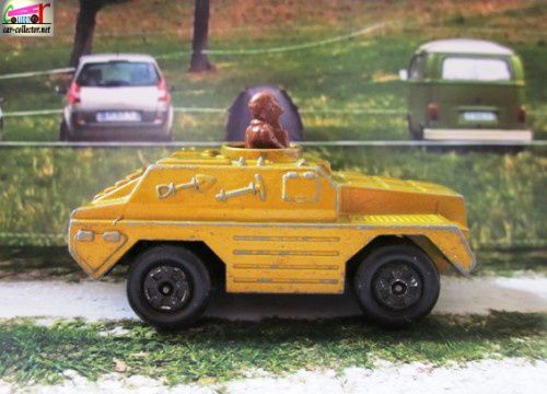 stoat-blinde-militaire-rolamatics-matchbox (1)