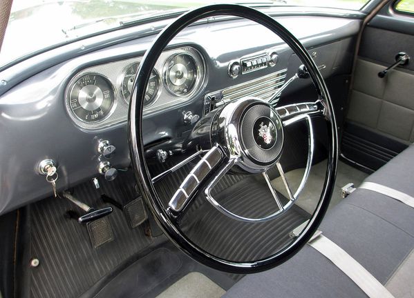 packard_model_200_4-door_sedan_1951_114.jpg