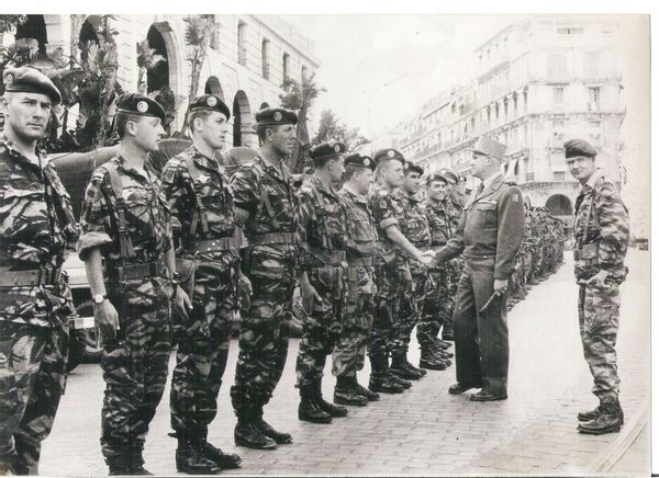  22 avril 1961: Le Putsch d'Alger , le Putsch des Généraux . PUTSCH-ALGER-AVRIL-1961