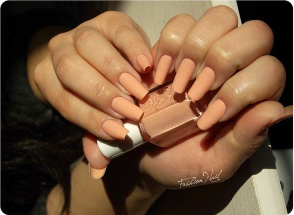 Essie-A-Crewed-Interest-2