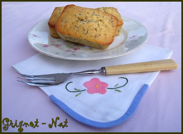 mini-cakes-citron---graines-de-pavot.jpg