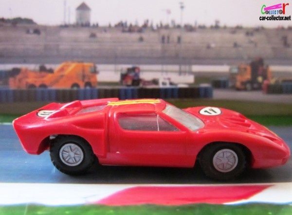 ford-mkII-voiture-de-course-champion-france (2)
