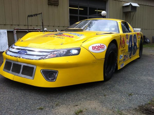 iracing_late_model_01.jpg