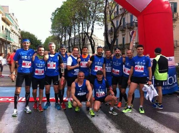Messina Marathon - VI Trofeo Unicredit (7^ ed.). Chirstian De Giorgi della ASD No al Doping, quarto assoluto nella 42,195 km per una manciata di secondi. Nutrita partecipazione del sodalizio ibleo