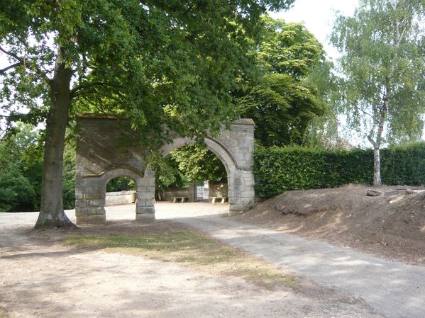 porche-de-Nucourt-2.JPG