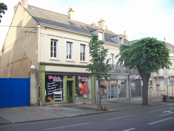 Avenue Charles de Gaulle - 100 7878 (Copier)