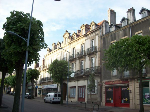 Avenue Charles de Gaulle - 100 7887 (Copier)