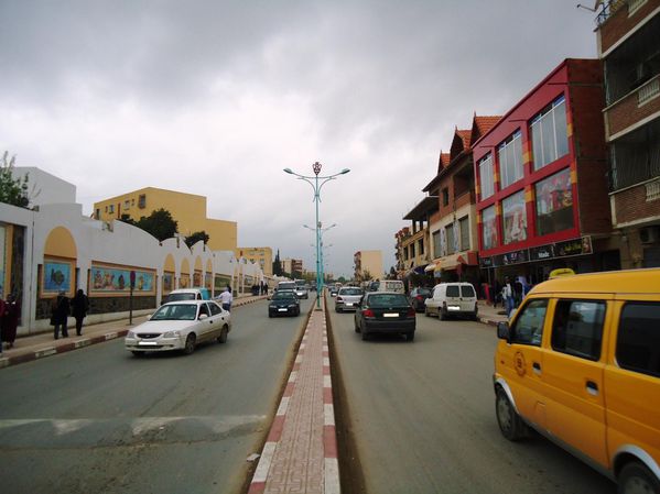 Scéne de rue à Bouira. N°02938