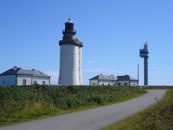 640px-Phare_du_Stiff-Ouessant.JPG