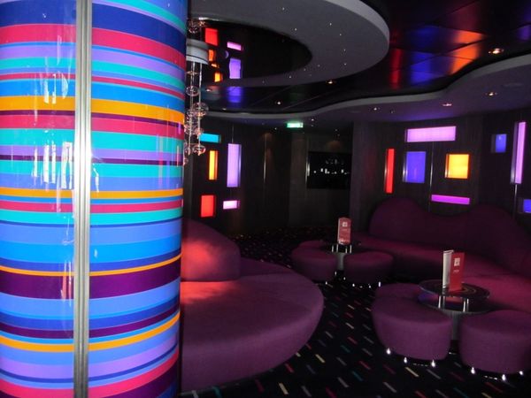 BATEAU-INTERIEUR 4093