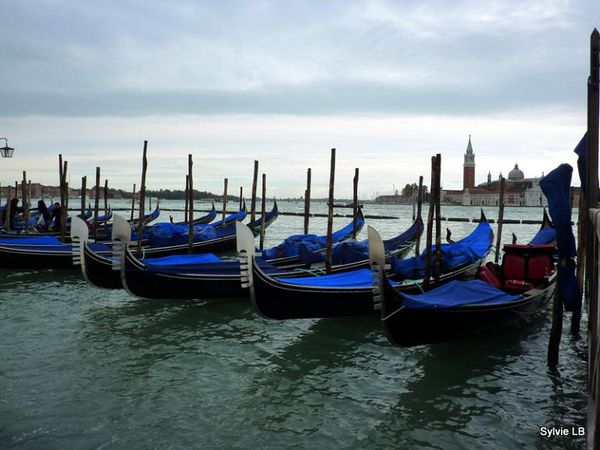 Gondoles-Venise-Italie