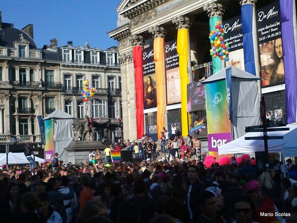 bourse-de-bruxelles-gay-pride-2013.jpg