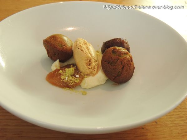 crémeux de cheesecake, glace poire-caramel, financiers à