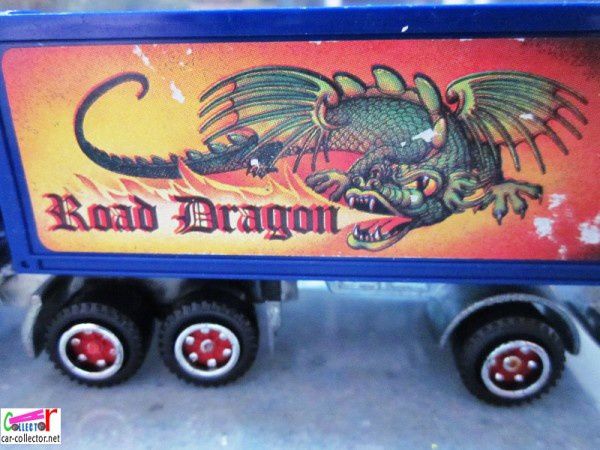 road-dragon-camion-americain-mack-majorette (3)