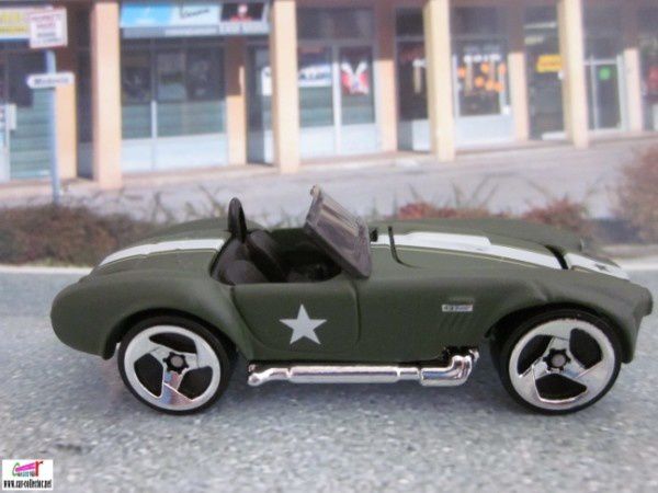 FORD SHELBY COBRA 427 S/C HOT WHEELS 1/64 - car-collector.net