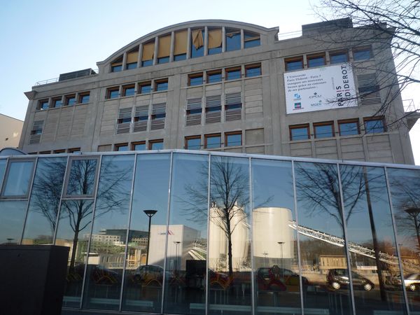 Ancien entrepôt des farines, façade donnant sur le quai e