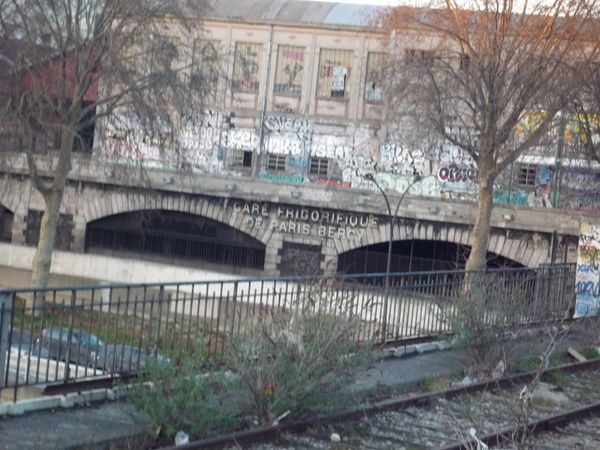 Aperçu de la Gare frigorifique de Paris-Bercy, de l'ancien