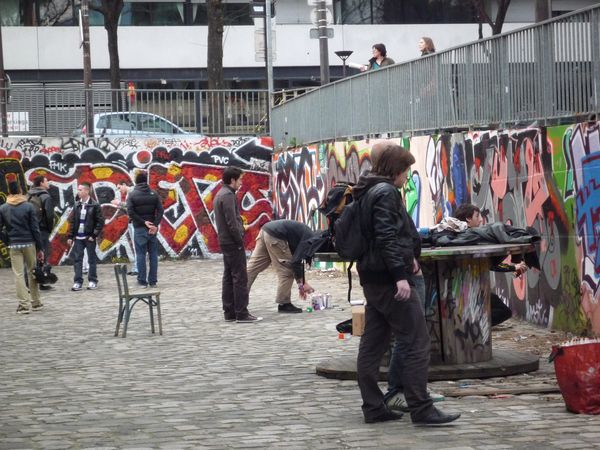 Rendez-vous des taggeurs - Cour des Frigos