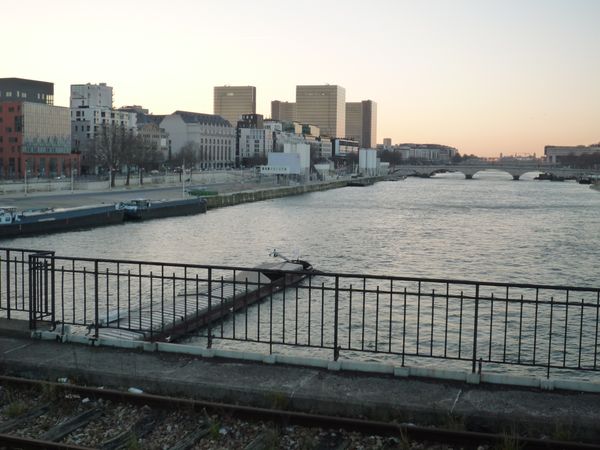 Voies ferrées traversant la Seine - vue général-copie-1