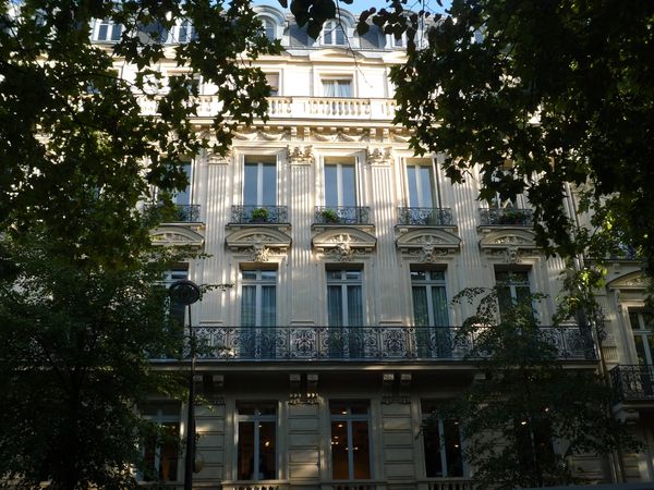 Ave Victor Hugo - façade au soleil