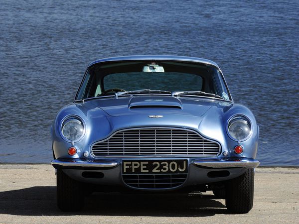 aston_martin_db6_vantage_mkII_1969_107.jpg