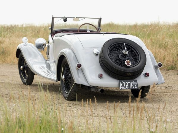 bugatti_type_44_cabriolet_uk_1928_106.jpg