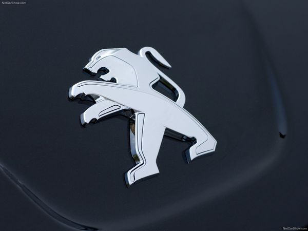 peugeot_508_sw_2011_04.jpg